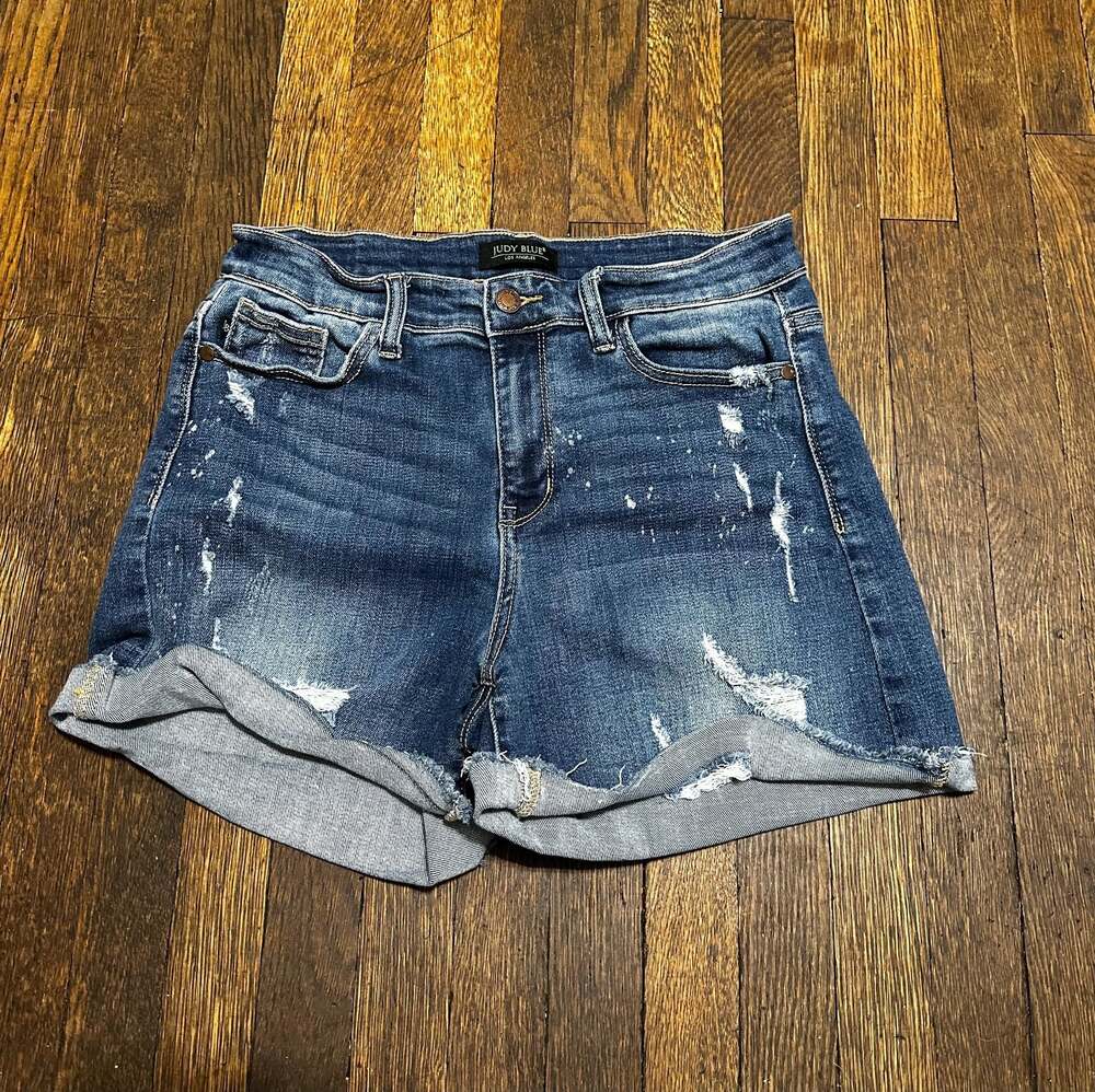 Judy Blue JB15202MD Distressed Cuffed Denim Shorts Size L